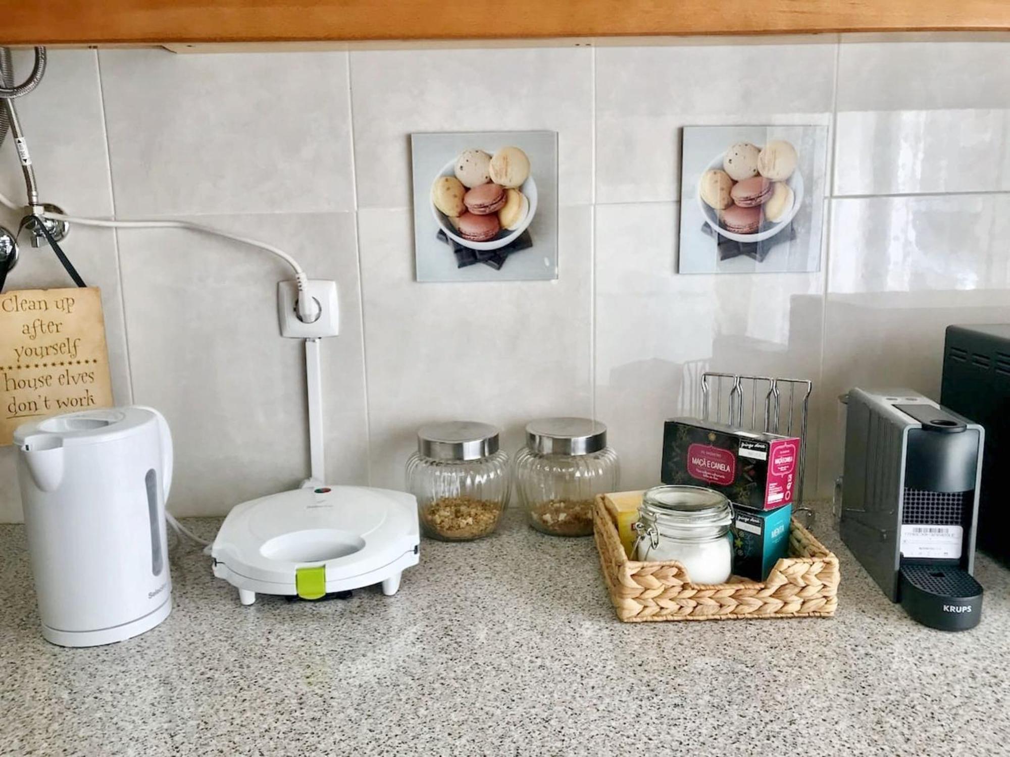 Comfortable With Balcony And Sea View In 50 M² Lejlighed Lisboa
